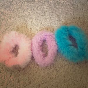 Fluffy Hair Ties!